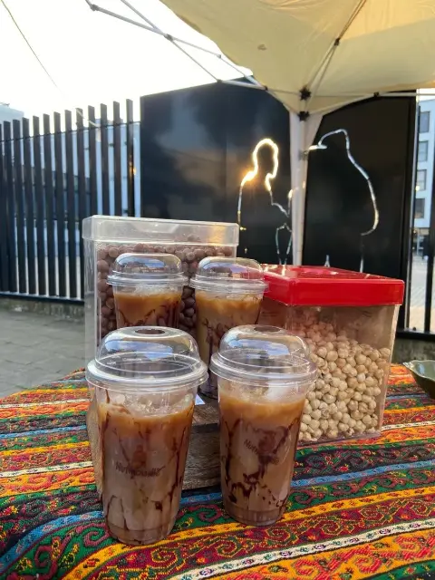 Foodfotografie: Eiskaffee am Marktstand